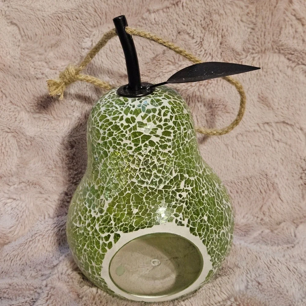 Green Mosaic Glass Pear Bird Feeder Hanging Garden Decor Outdoor Yard Farmhouse